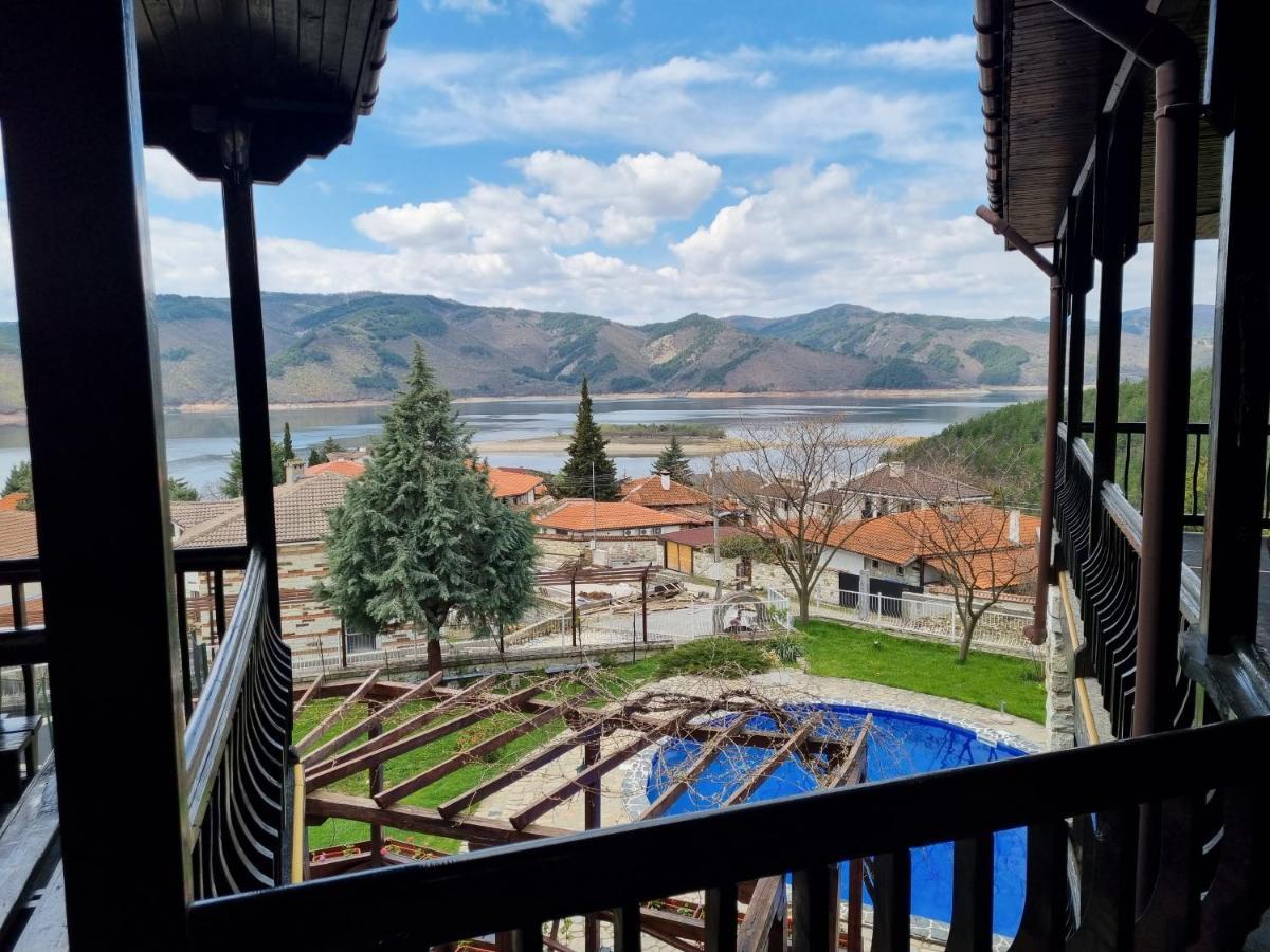 Trifon Zarezan Family Hotel Glavatarți Exterior foto