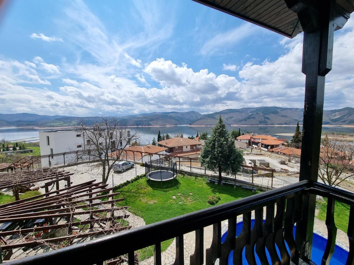 Trifon Zarezan Family Hotel Glavatarți Exterior foto